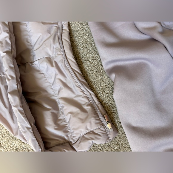 Athleta Inlet Jacket, Tinsel Purple, Medium - Picture 11 of 13